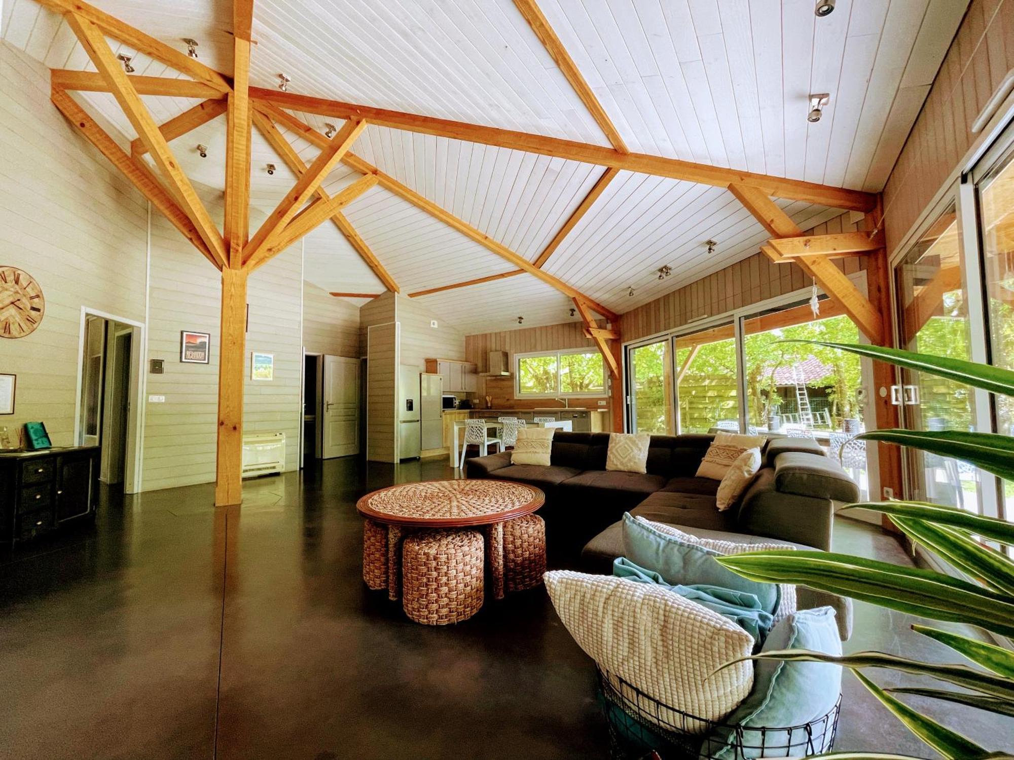 L Estanguet Maison Octogonale En Foret Rion-Des-Landes Exterior photo