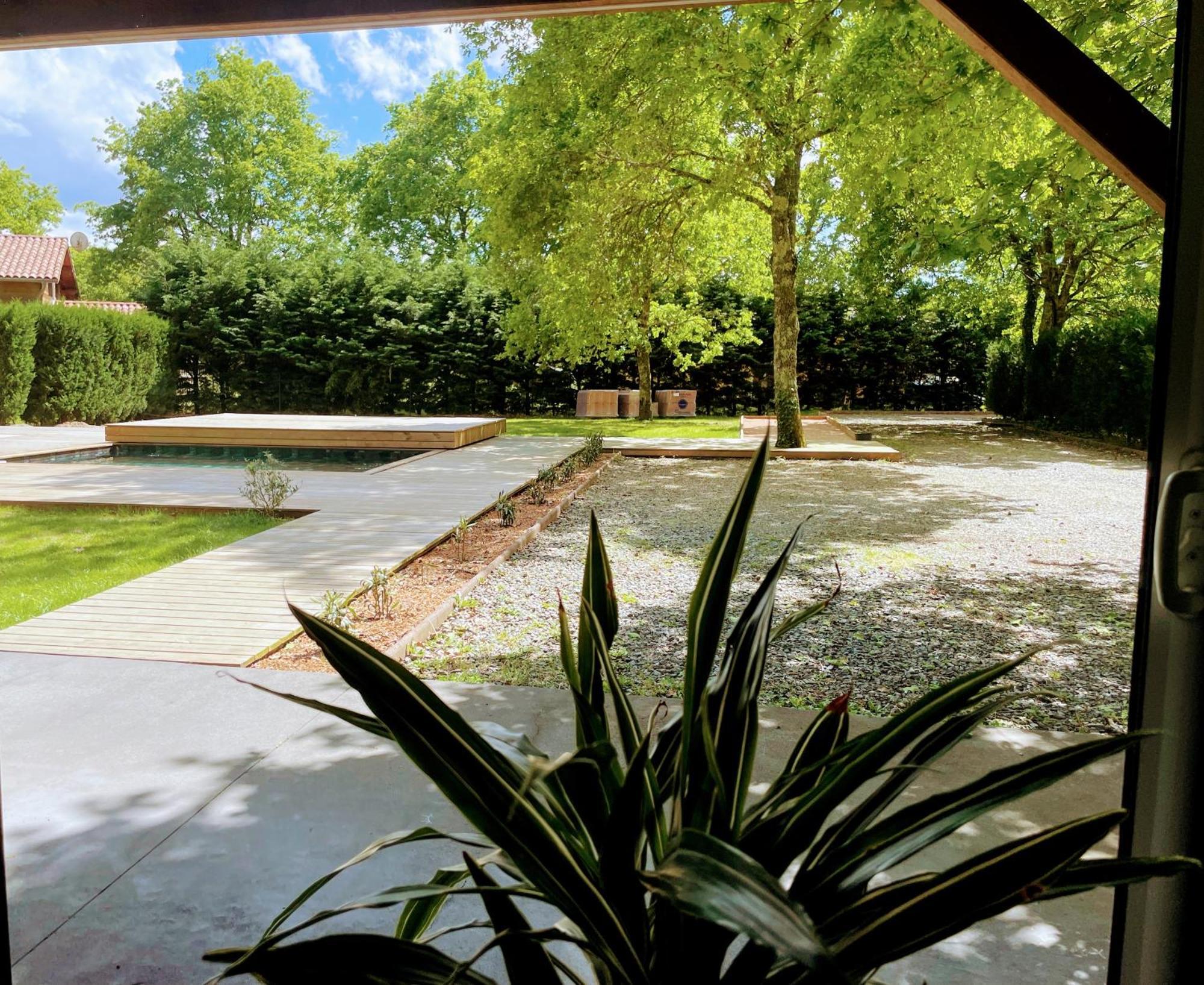 L Estanguet Maison Octogonale En Foret Rion-Des-Landes Exterior photo